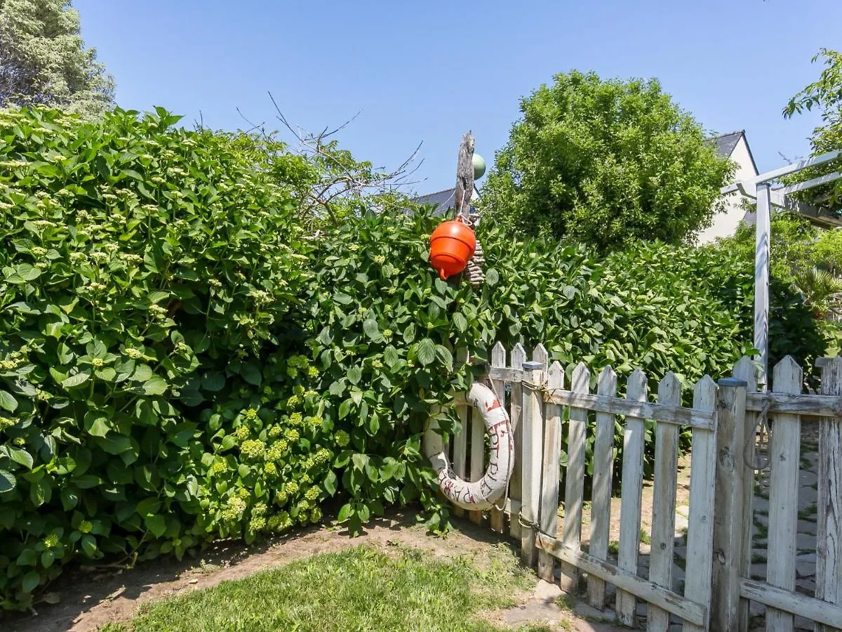 Holiday Home Gite Au Jardin - Ccn106 By Interhome Concarneau